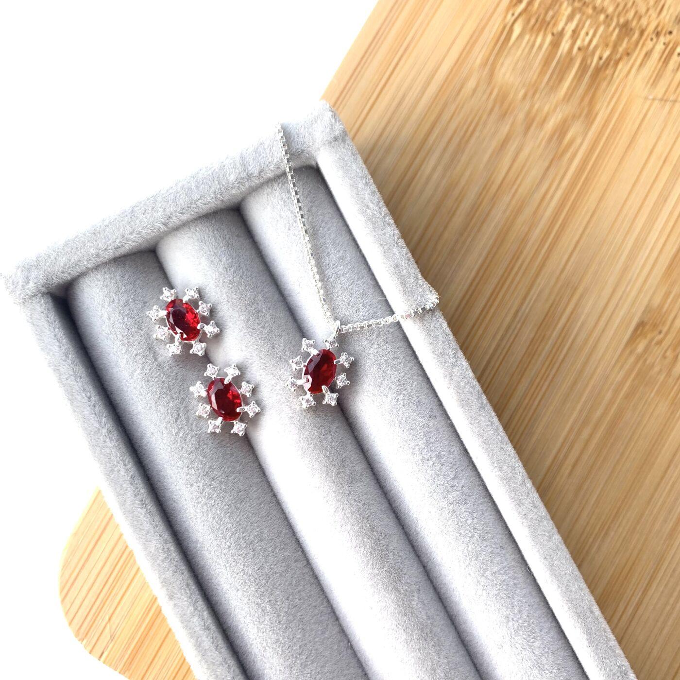 CONJUNTO OVAL COM MOLDURA EM VOLTA