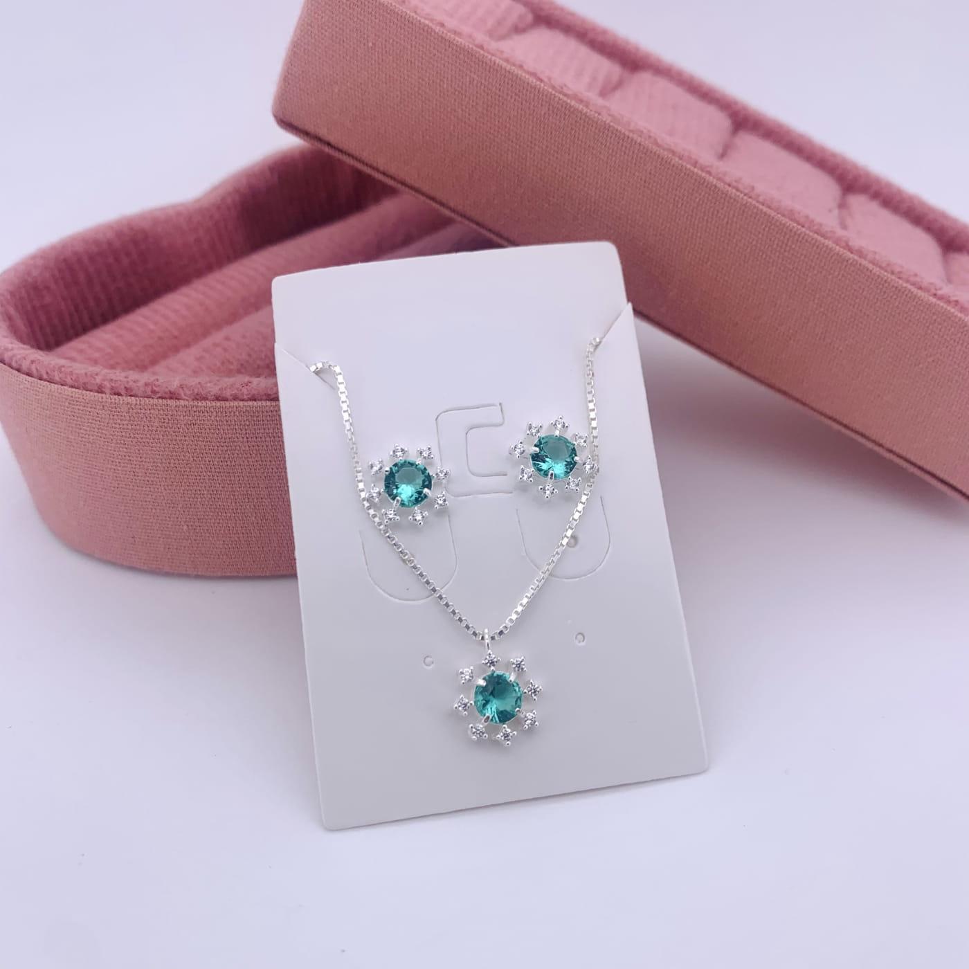CONJUNTO REDONDO E ZIRCONIAS EM VOLTA