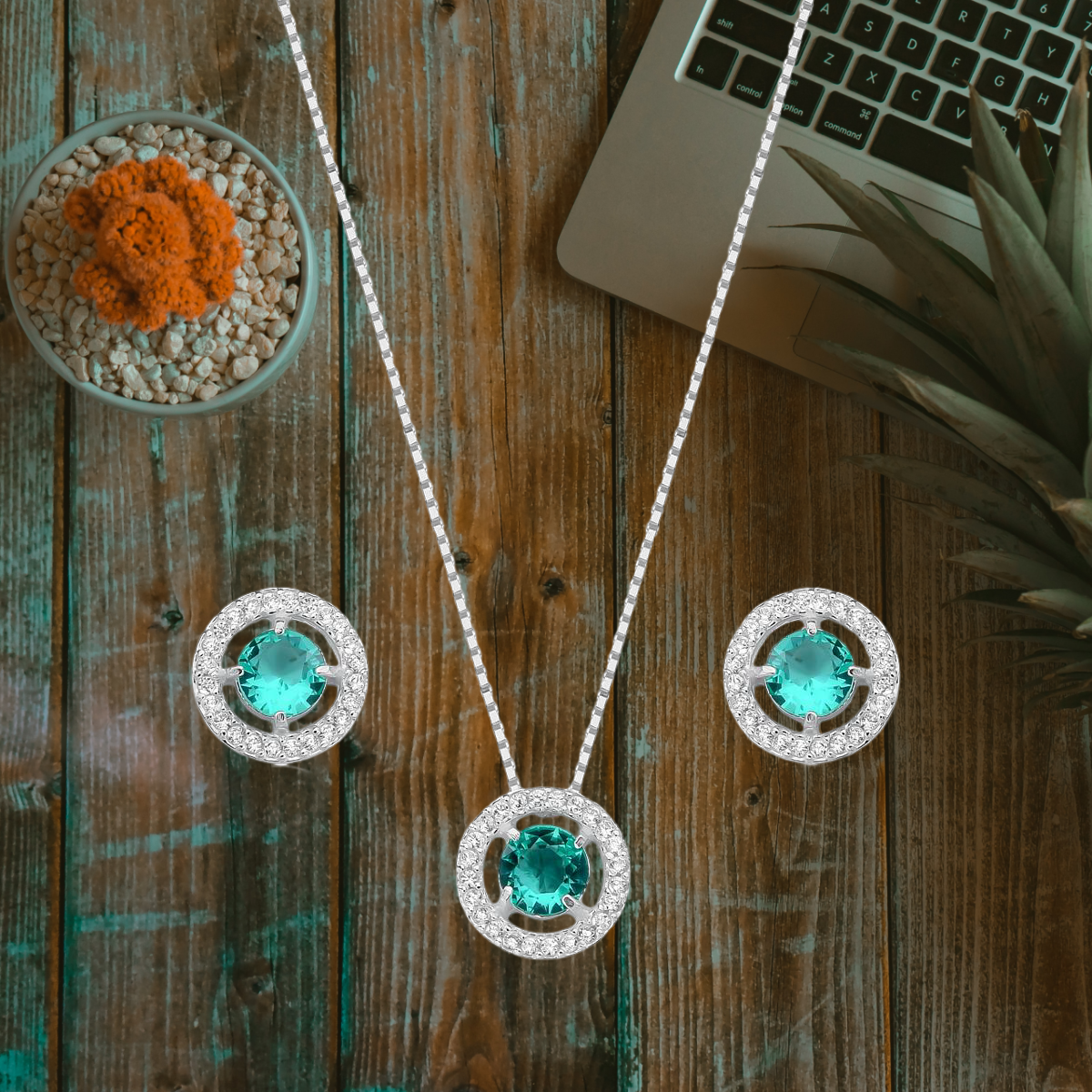 CONJUNTO REDONDO MOLDURA CRAVEJADO
